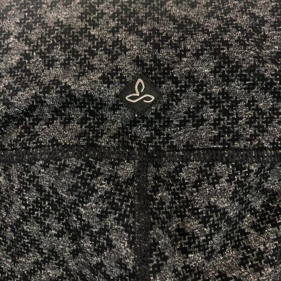 Prana Ashley Gray & Black Cropped Yoga Legging - Picture 4 of 8